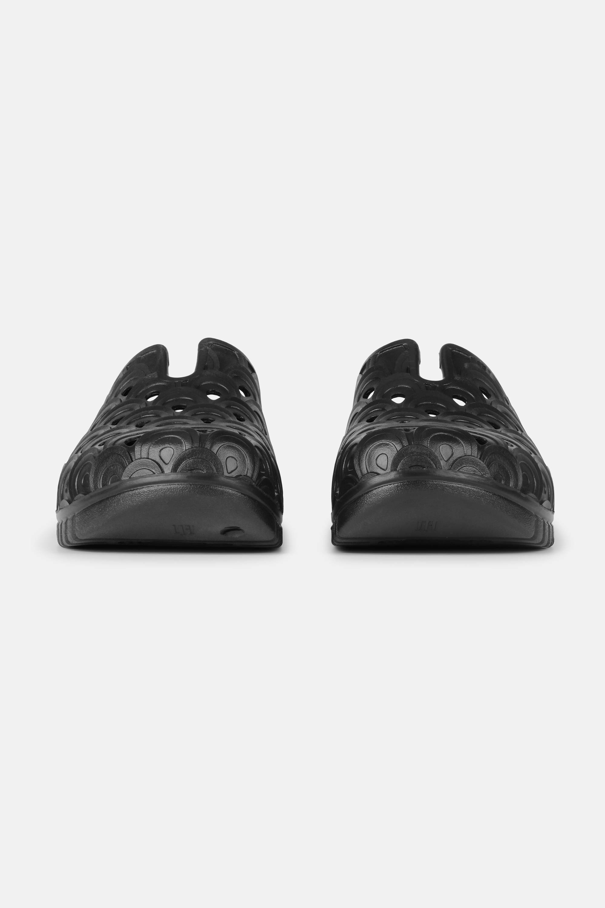 Slip-In Clogs - Black